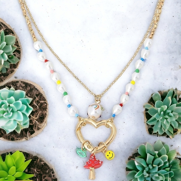 Nwt Betsey Johnson ONE LOVE Heart Charm NECKLACE RAINBOW MULTI color - Picture 7 of 9